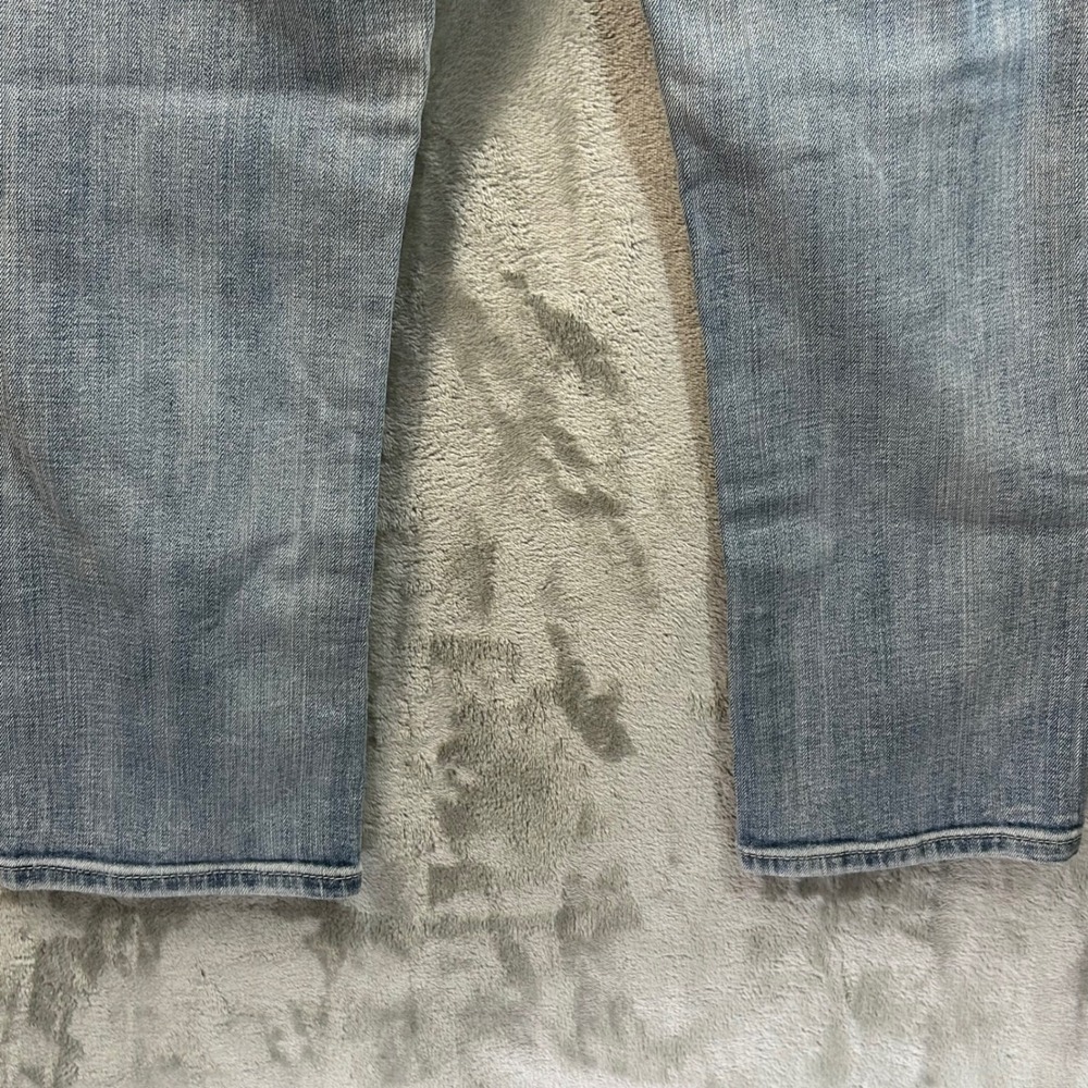 Miss Me Signature Cropped Capri Jean 29 Light Wash Embroider Sequin JE8131C Read - Picture 9 of 15